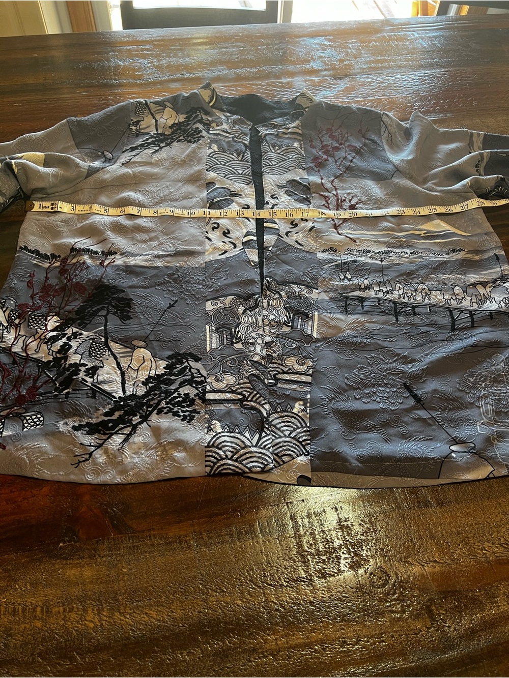 Elegant Grey Patterned Kimono Jacket - Picture 12 of 14